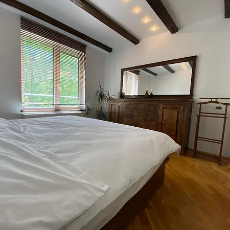 Penthouse With Panoramic Mountain & City View