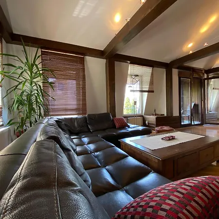 Apartment & Penthouse *