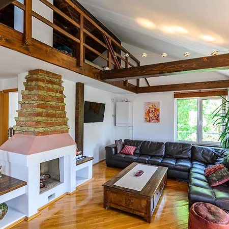 Appartement Penthouse Pensiunea Casa Bono Braşov
