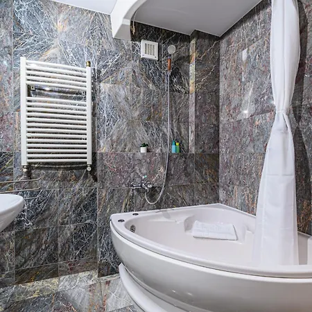 Penthouse Pensiunea Casa Bono * Brasov