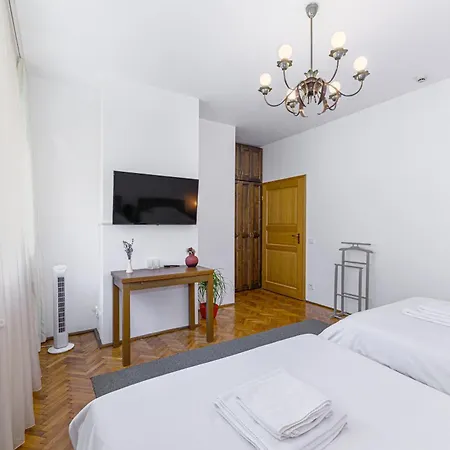 & Penthouse Apartament *