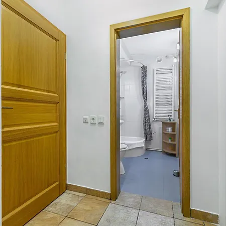 Escape - & Penthouse