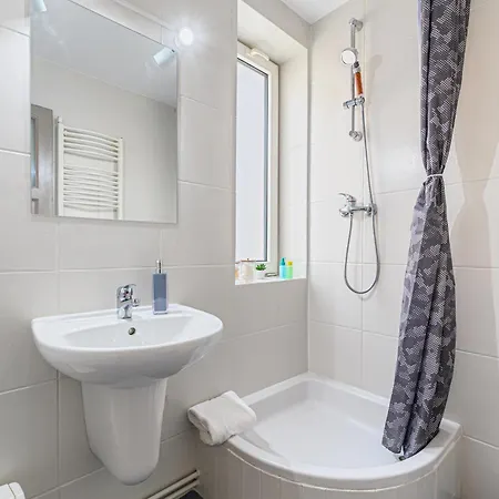 Escape - & Penthouse Apartment Brașov
