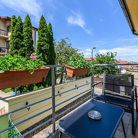 Escape - & Penthouse Apartment Brașov