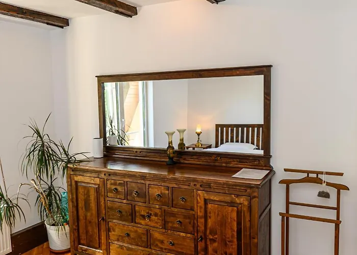 Apartment & Penthouse *