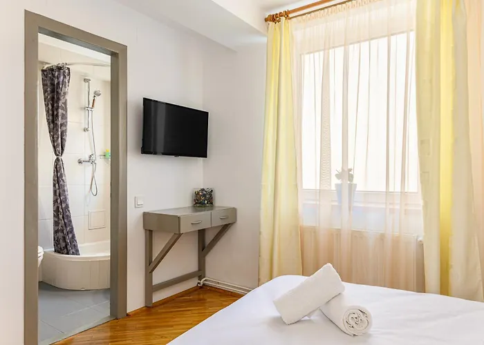 Apartament & Penthouse *