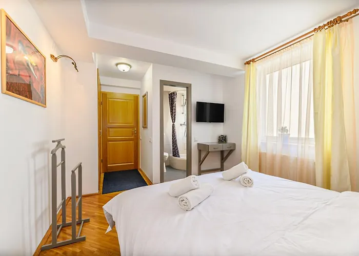 Apartament & Penthouse *