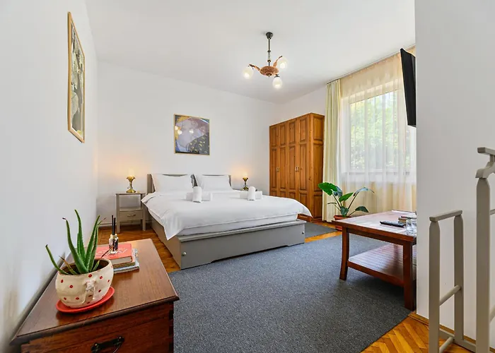 & Penthouse Apartament