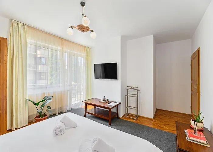 Apartament & Penthouse *